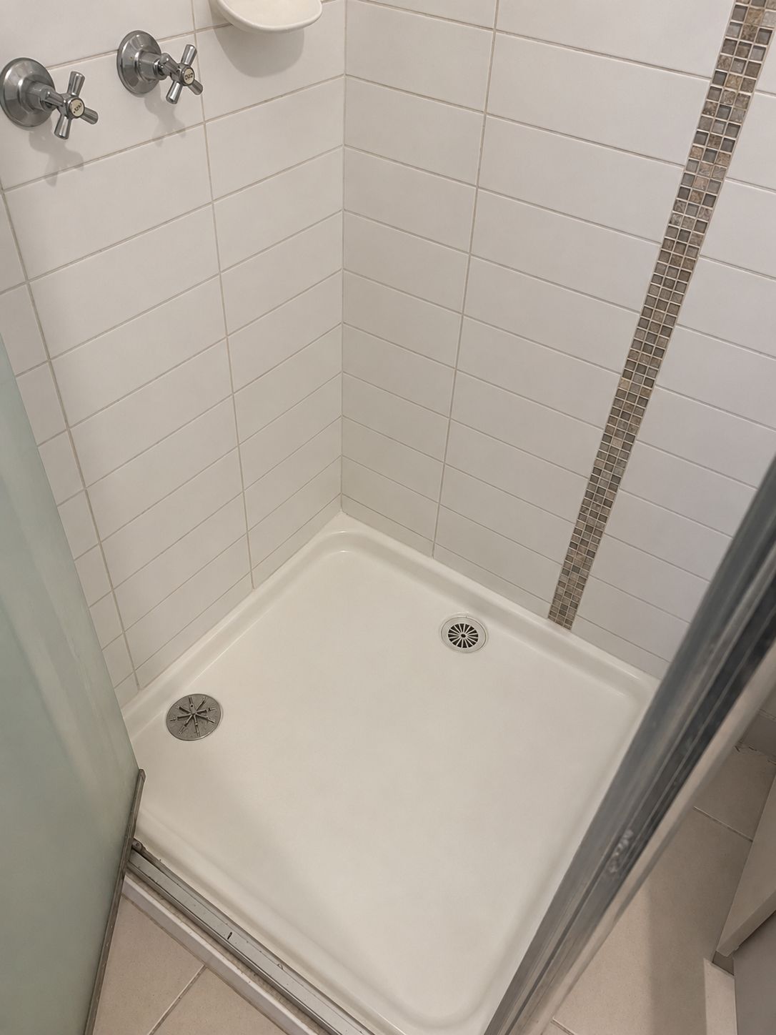 Shower floor reset after